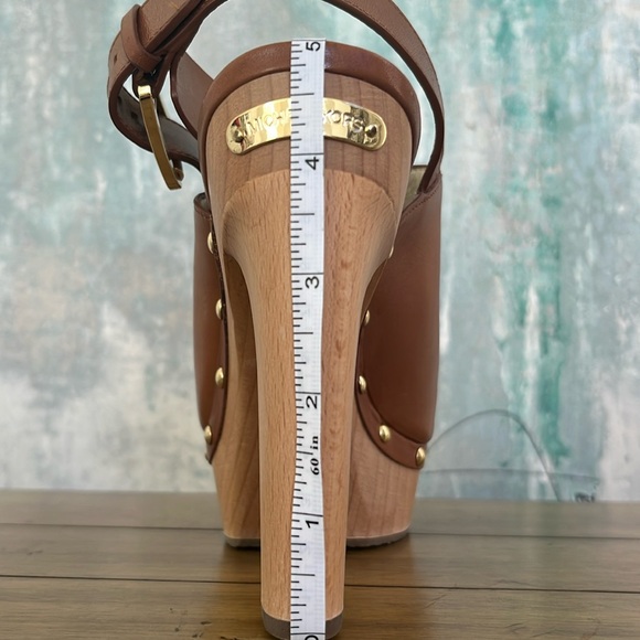 NWOT MICHAEL Michael Kors Adjustable Leather Studded Platform Slingback - Picture 4 of 11